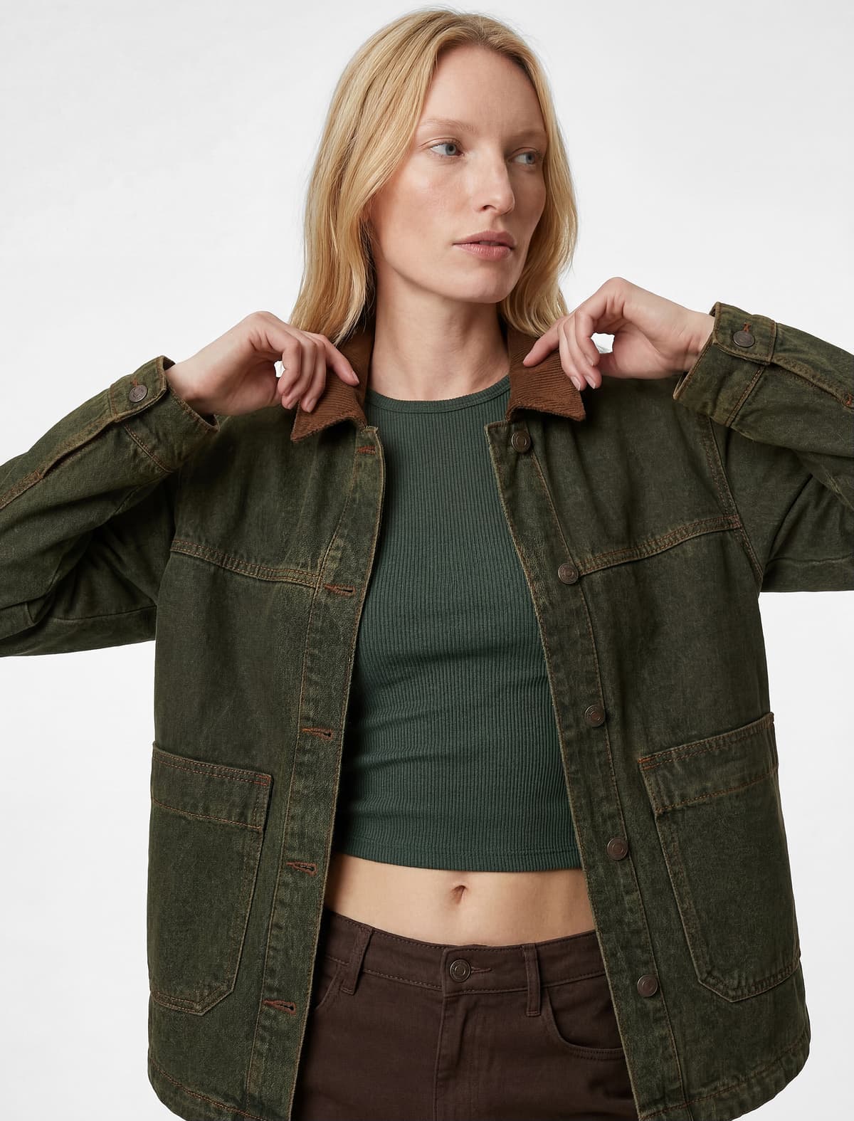 Yuyulmuş Klassik Yaxalı Cib Detallı Düyməli Oversize Denim Gödəkçə
