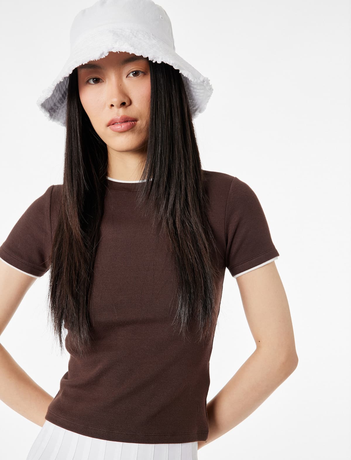 Slim Fit Qısaqol Yaka Yaka Modal Tişört