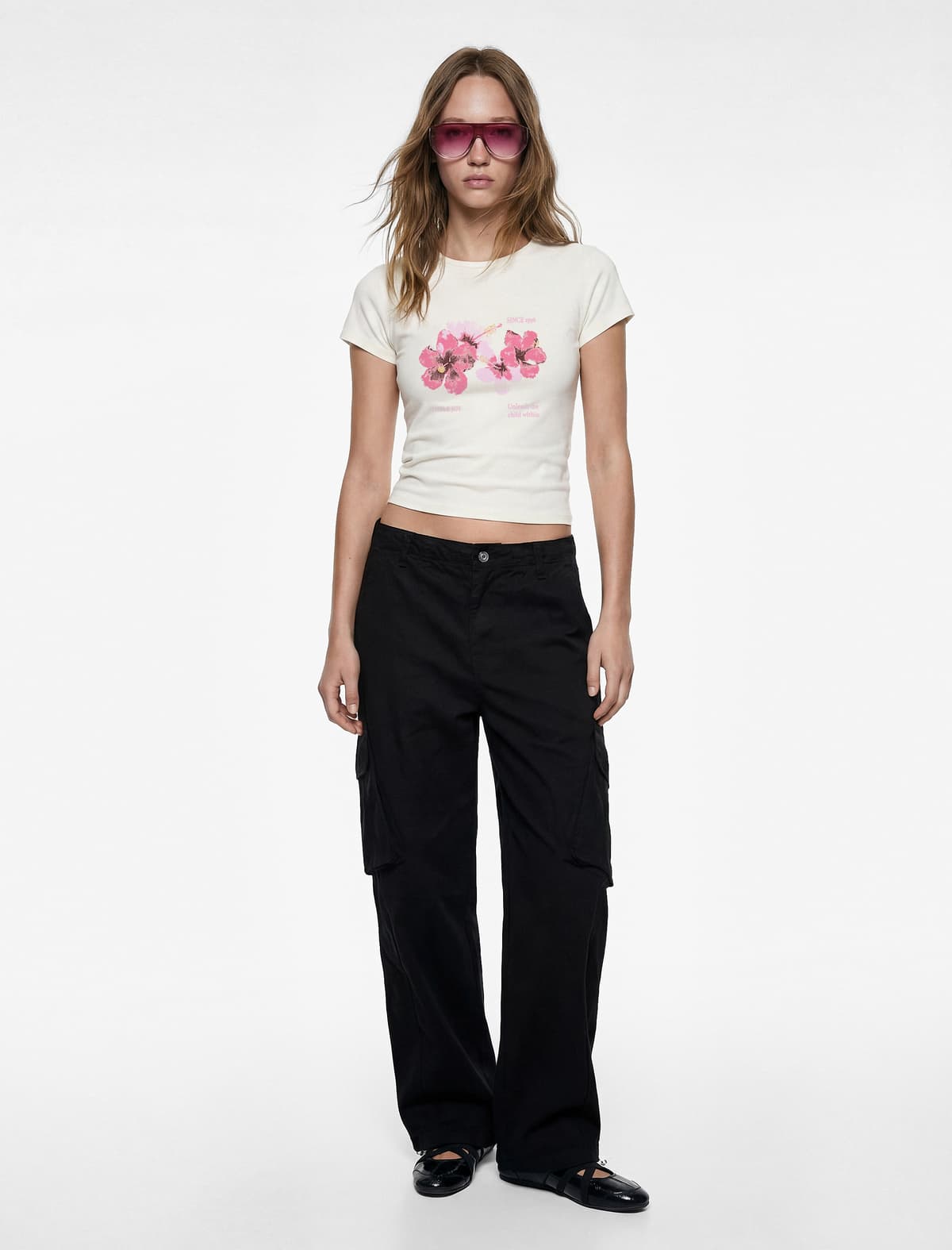Hibiscus Çaplı Slim Fit Qısaqol Yakalı Tişört