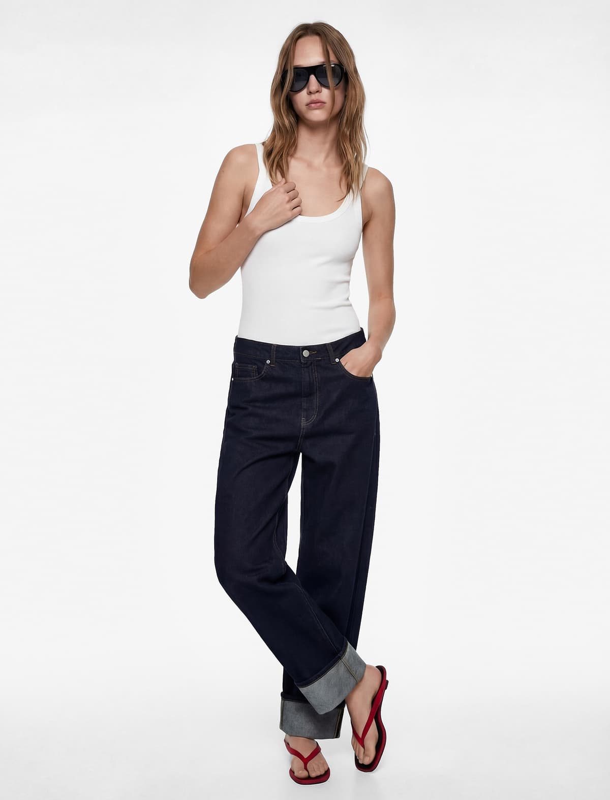 Slim fit Qolsuz U-Yaxalı Bodysuit