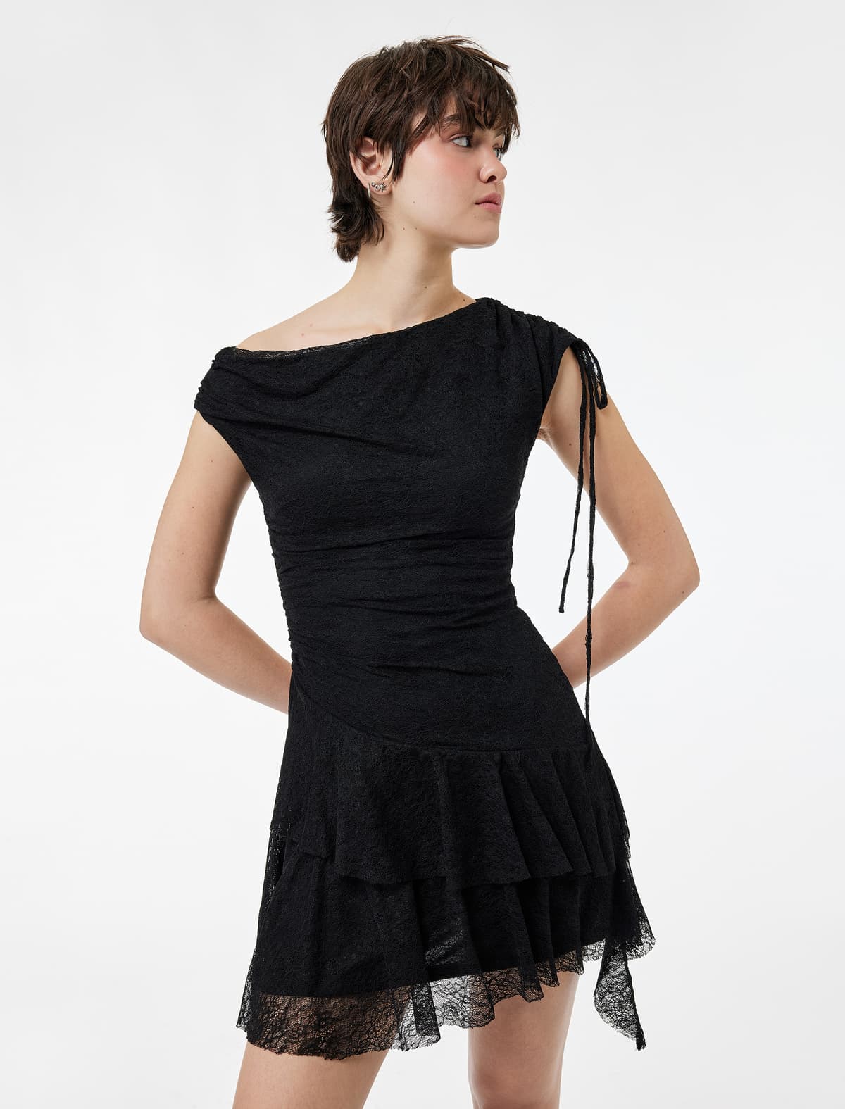 DRESSES