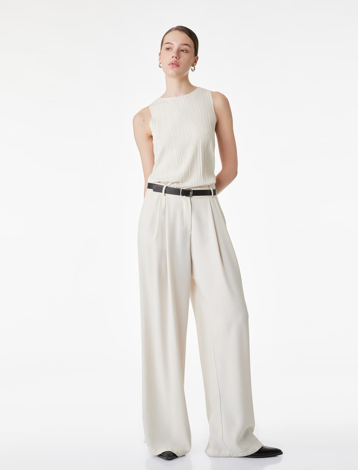 Normal fit Qolsuz Yaxalı Bluza