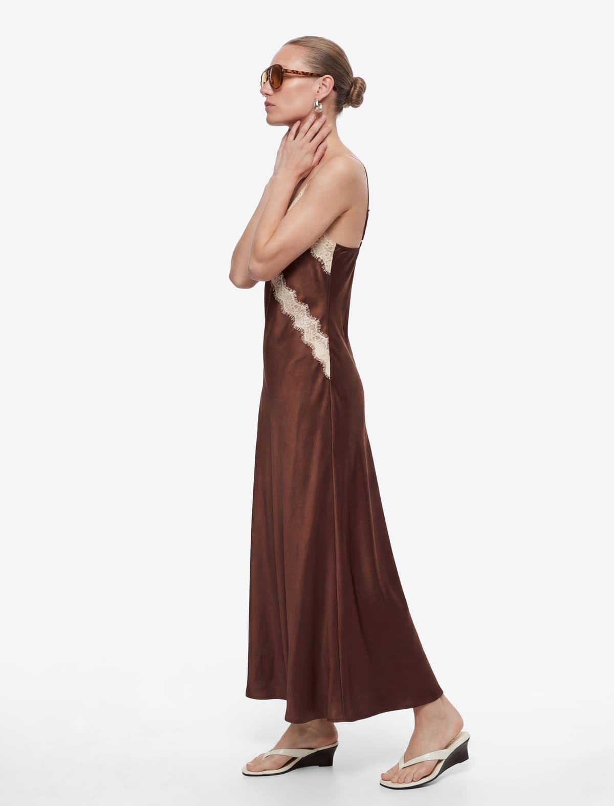 Krujeva Detaylı İncə Kəmərli Uzun Satin Slip Don