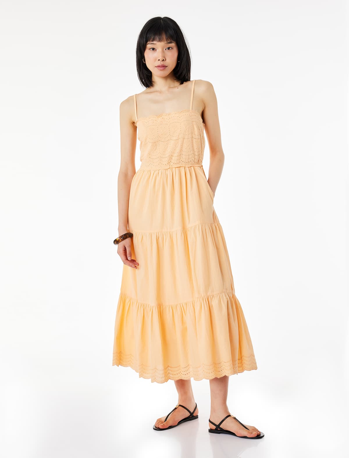 DRESSES