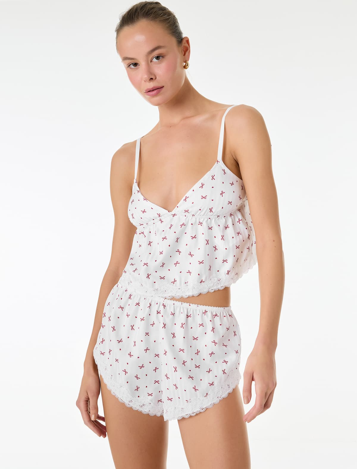 Yaylı Çaplı Krujeva Detallı V Yaxalı Pijama Üstü