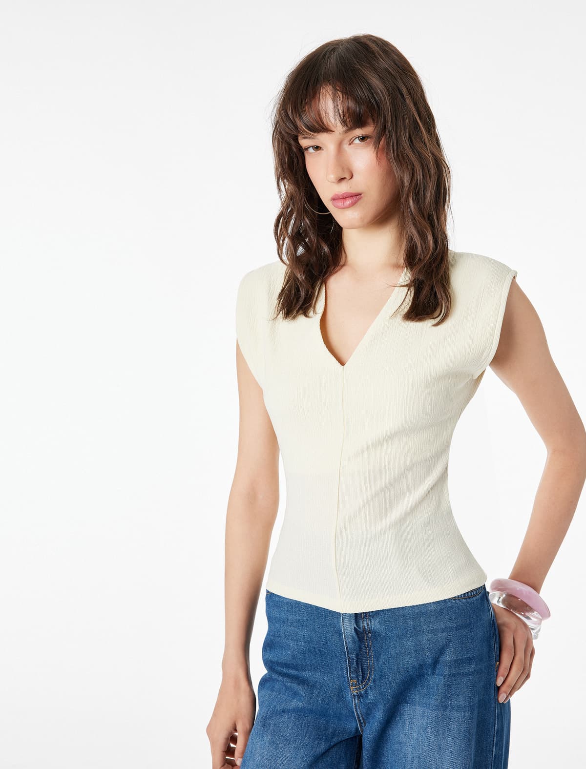 Teksturalı Qolsuz Slim fit V Yaxalı Bluza