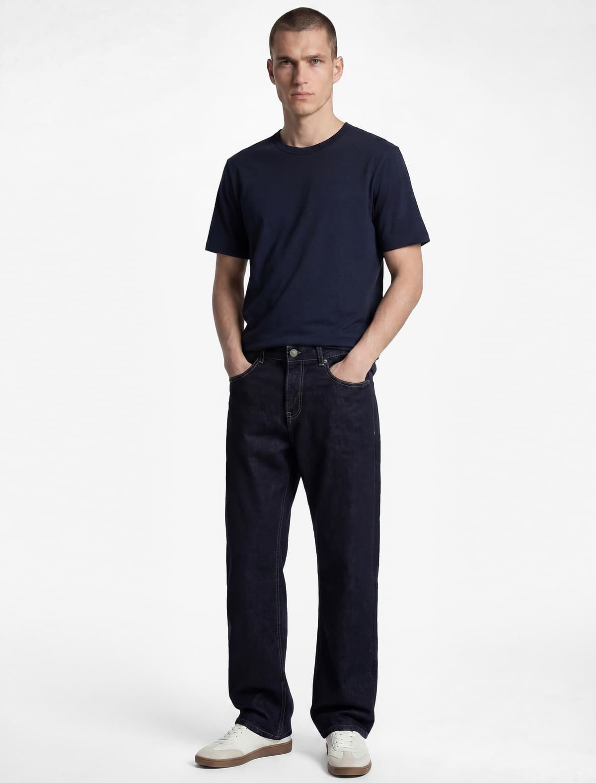 Qısaqol Pambıq Yakalı Basic Slim Fit köynək