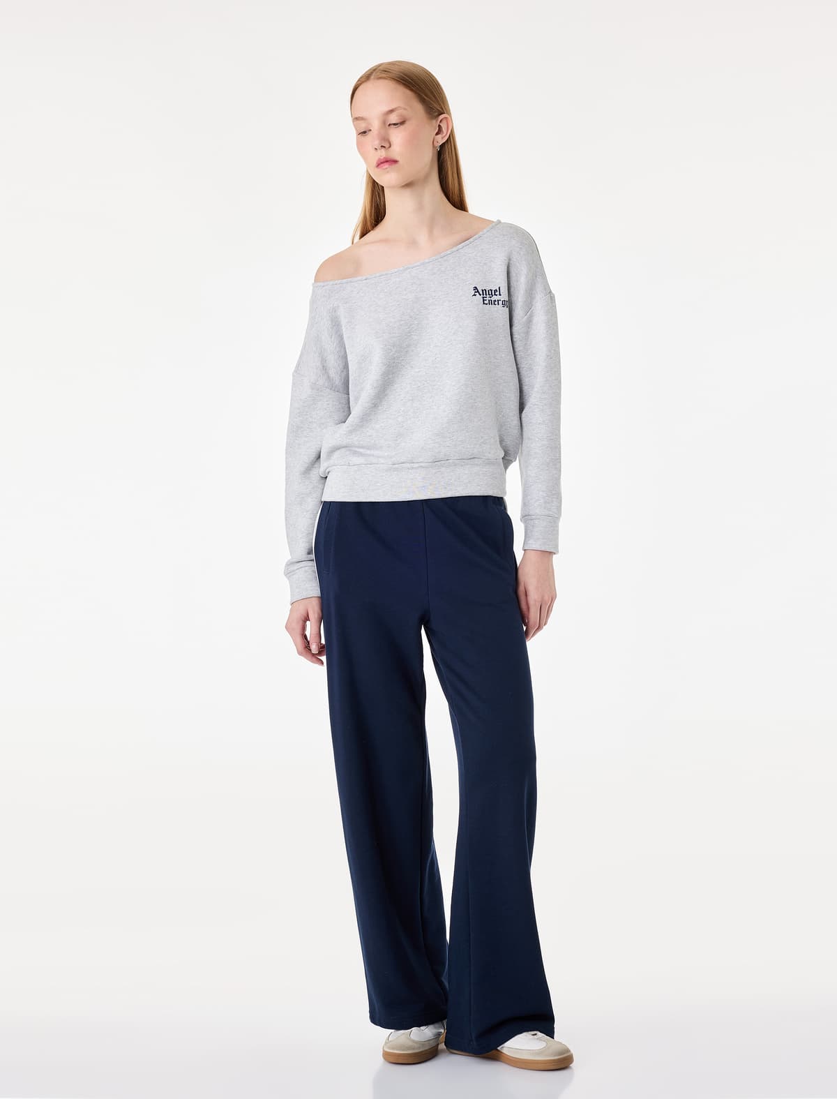 SWEATSHIRTS