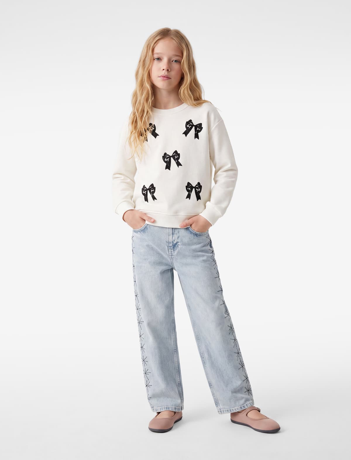 SWEATSHIRTS