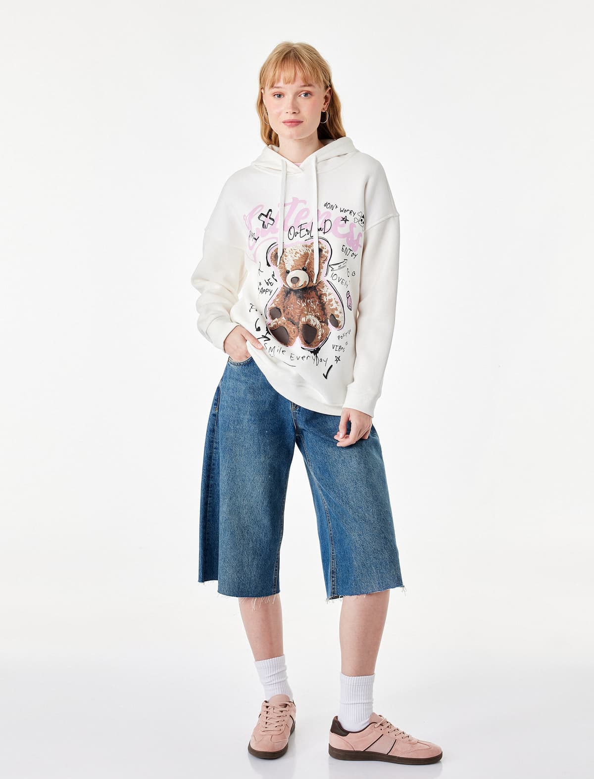 SWEATSHIRTS