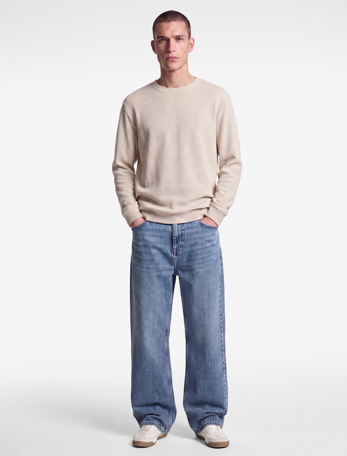 SWEATSHIRTS