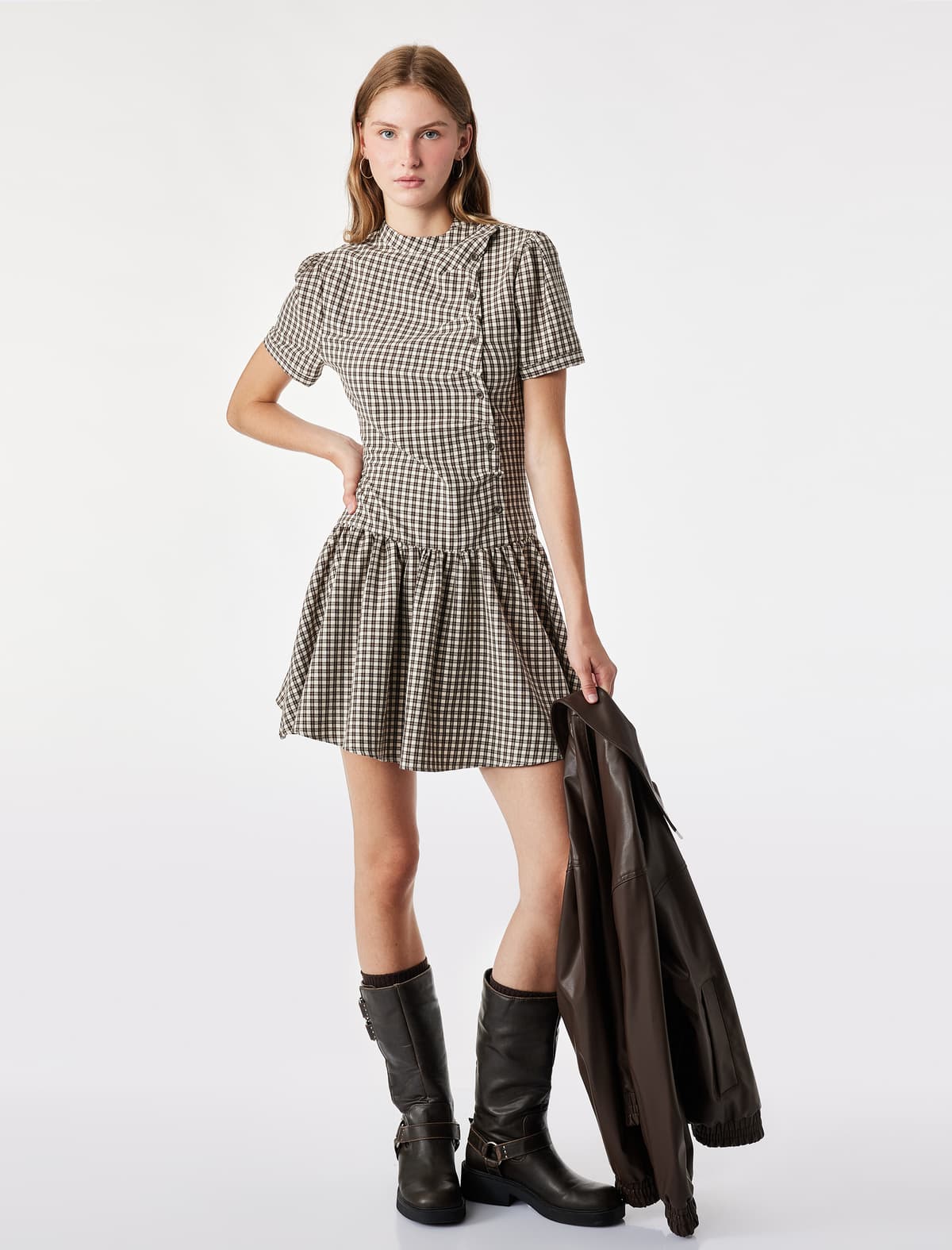 DRESSES