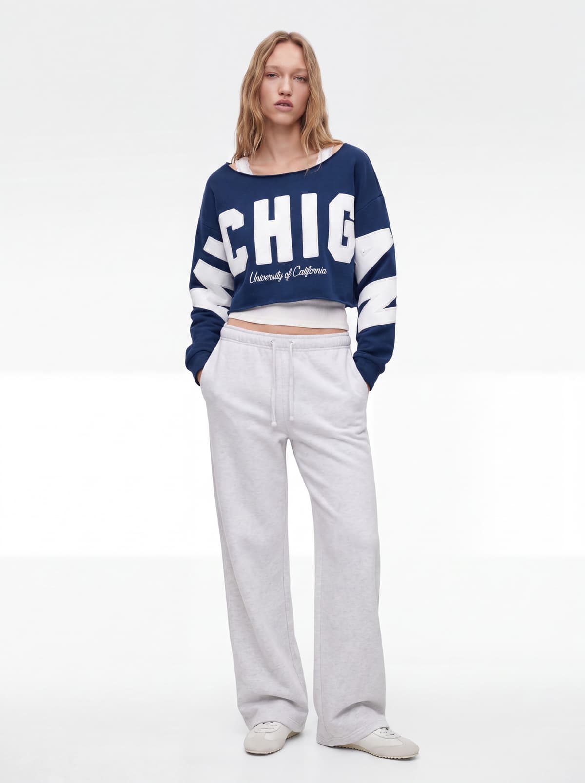 SWEATSHIRTS
