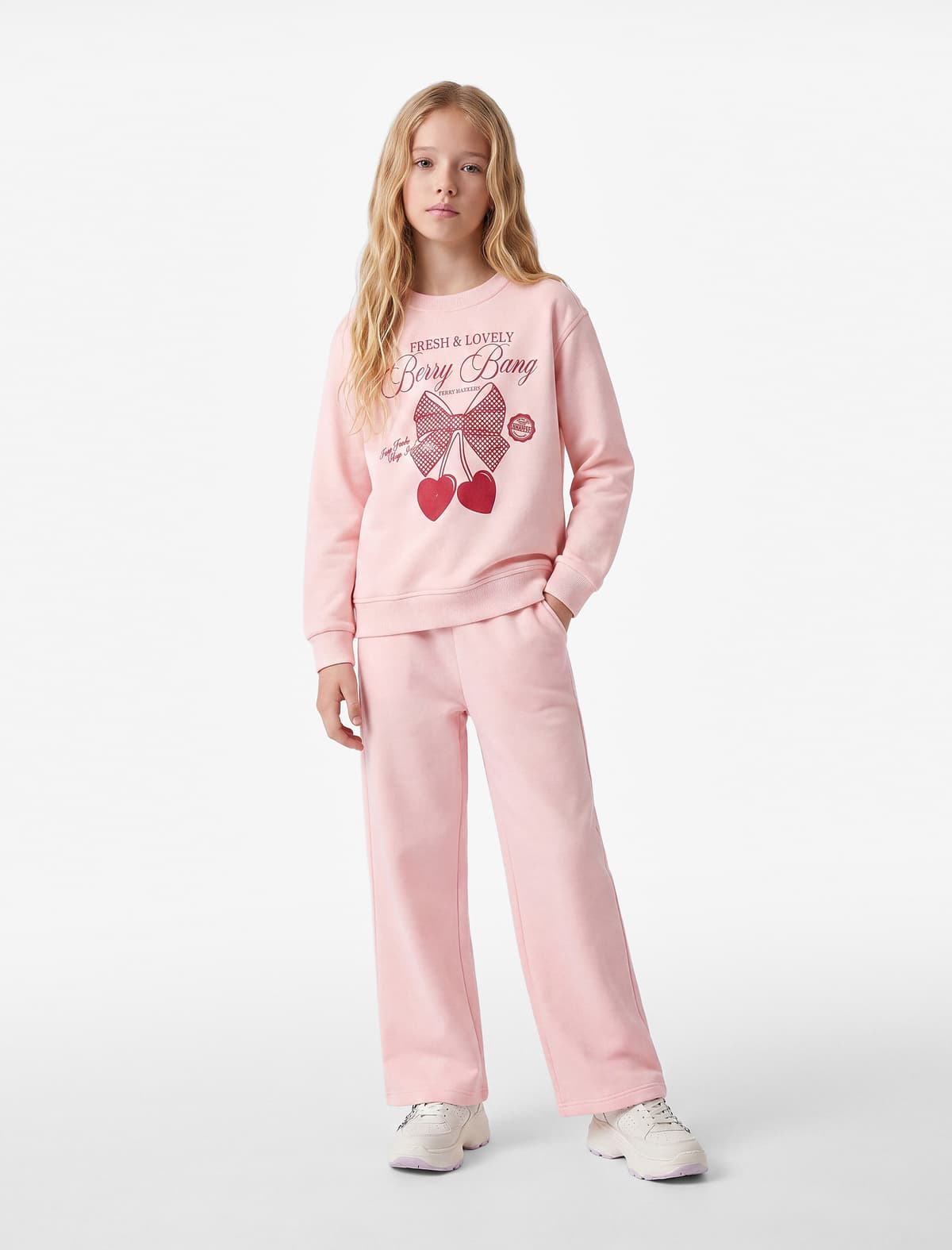 SWEATSHIRTS